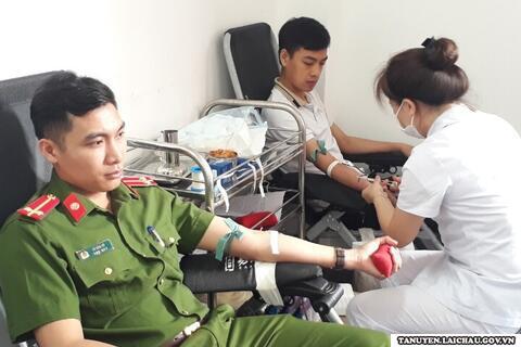 cá cược xổ số trực tuyến
: Trên 630 tình nguyện viên tham gia hiến máu 